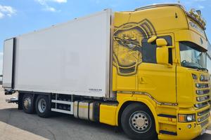 Motrice Scania usata con Allestimento frigo nuovo