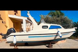 Barca con motore 40 cavalli yahmaa 4 tempi