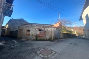 RUSTICO CON GIARDINO A LEVONE