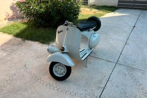 Vespa faro basso 1957