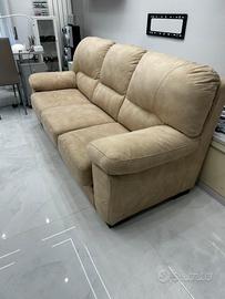 Divano Letto in perfette condizioni pari all nuovo