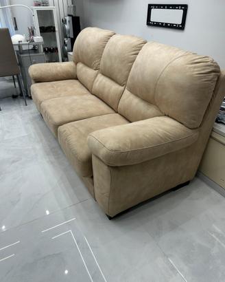 Divano Letto in perfette condizioni pari all nuovo