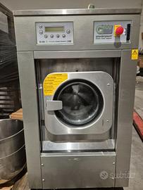 Lavatrice industriale