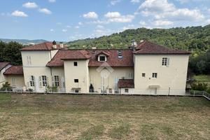 3 LOCALI A GASSINO TORINESE