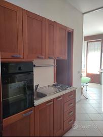 Monolocale zona Case Bruciate arredato