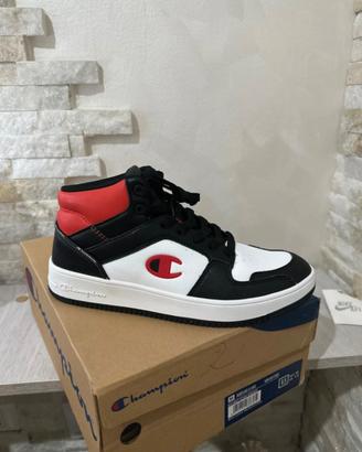 Scarpe champion