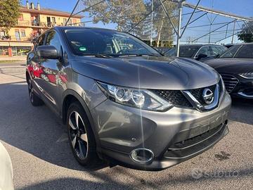 NISSAN Qashqai 1.5 dCi N-Connecta