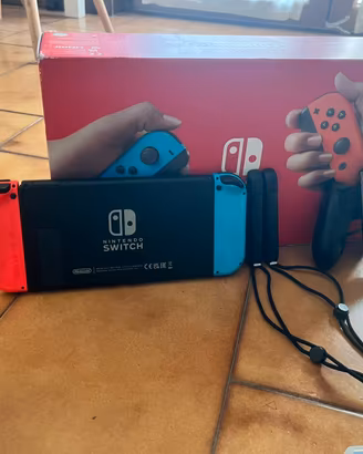 Nintendo Switch+15 giochi originali+Doc+Accessori