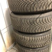 Cerchi il lega completi di gomme invernali