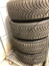 Cerchi il lega completi di gomme invernali