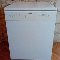 lavastoviglie smeg