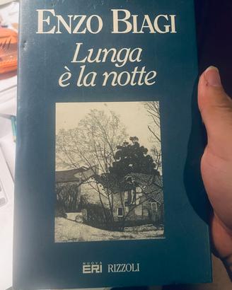 Enzo Biagi - Lunga è la notte