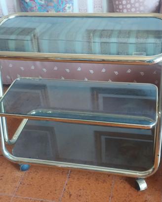 Tavolini e carrello ottonato per salotto