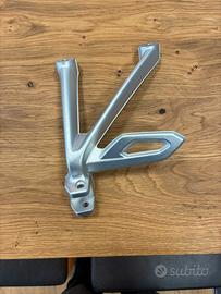 Sostegno posteriore sx Bmw R 1200/1250 Gs/Adv