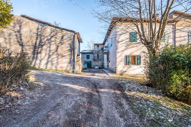 QUADRILOCALE CON VISTA PANORAMICA