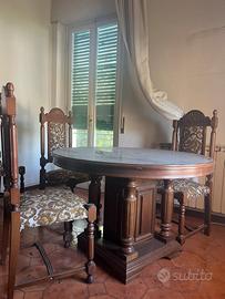 Tavolo in legno massello con base monumentale