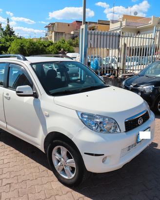 Daihatsu Terios 1.5 BENZ/GPL 4X4 FULL OPTIONAL