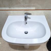 Lavandino Pozzi Ginori + rubinetto Ideal Standard