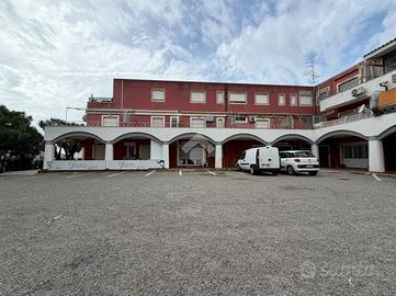 2 LOCALI A DIAMANTE