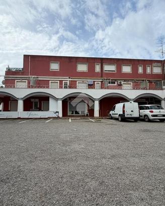 2 LOCALI A DIAMANTE