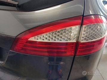 Fanale post dx int FORD MONDEO del 2009