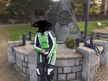 Tuta moto
