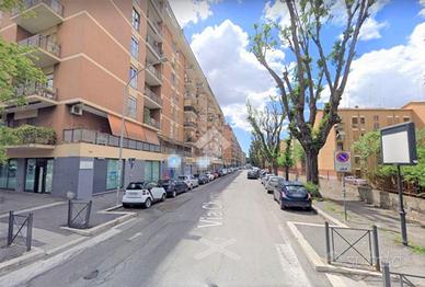 NEGOZIO A ROMA