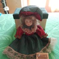 Bambola in Porcellana con sua scatola