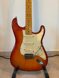Fender Custom Shop Deluxe Stratocaster 2010