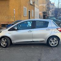 Toyota Yaris Hybrid + GPL - 2017 - 89000km