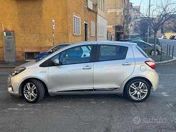 Toyota Yaris Hybrid + GPL - 2017 - 89000km