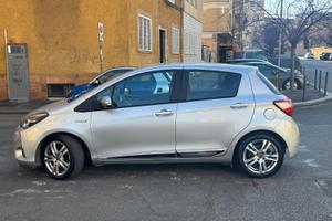 Toyota Yaris Hybrid + GPL - 2017 - 89000km