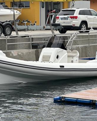 Gommone Infinity Milano R8