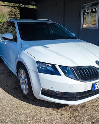 Skoda Octavia 1.5 DSG Wagon Style G-Tec