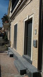 Casa singola 2 bagni con cortile e deposito