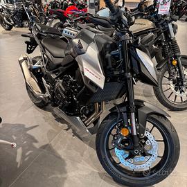 Honda Hornet 750 abs e-Clutch