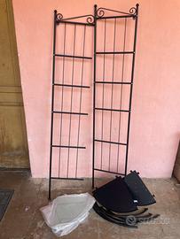 Mobiletto angolare in ferro