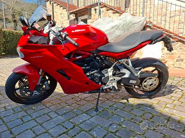 Ducati supersport 939