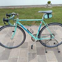 Bicicletta da corsa Bianchi.