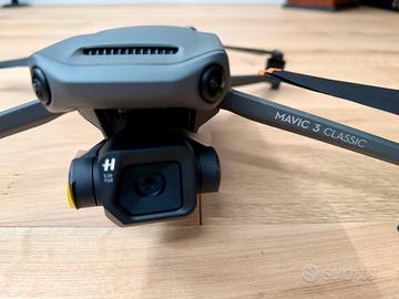 Dji Mavic 3 Classic accessoriato