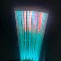 lampada abbronzante più piscina 