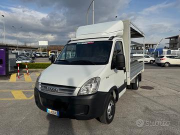 Iveco daily 35c15 centinato ad altezza variabile