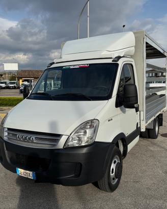 Iveco daily 35c15 centinato ad altezza variabile