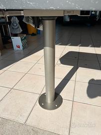 Tavolo ruotabile per camper