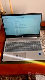 HP 250 G8 - Intel Core i7 11th