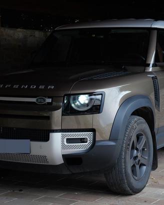 Land Rover Defender 110 d200 allestimento S
