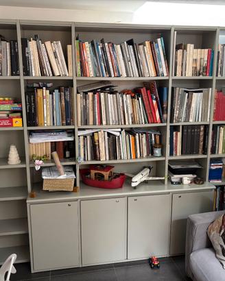 Libreria artigianale modulare in legno massello