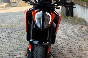 Ktm Duke 790 depotenziata