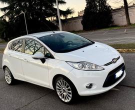 Ford Fiesta Ikon 1.4 TDCi 70CV 5 porte