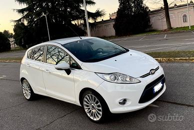 Ford Fiesta Ikon 1.4 TDCi 70CV 5 porte